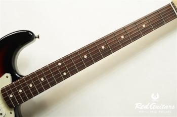 MADE IN JAPAN TRADITIONAL 60S STRATOCASTER - 3-Color Sunburst